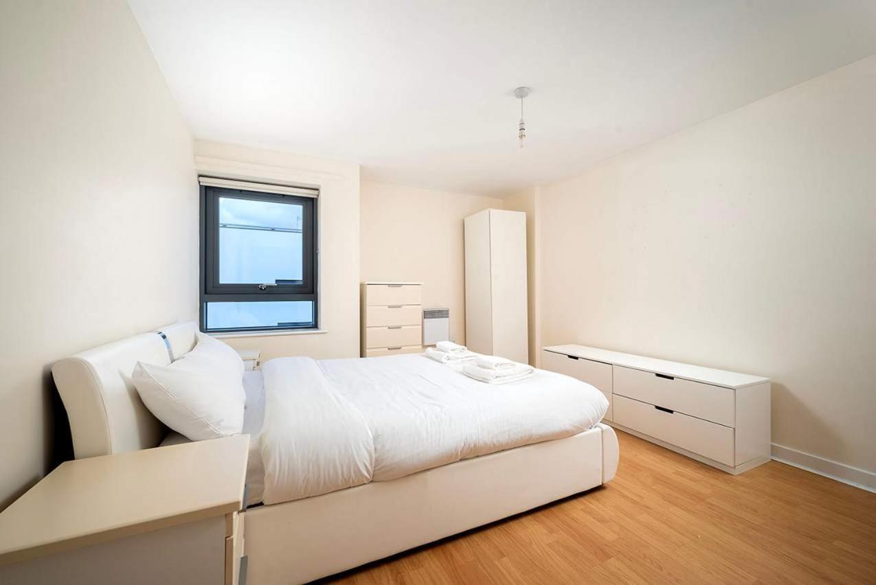 Charming Flat Close To London Stadium Londres Exterior foto